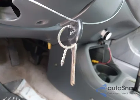 2000 Honda Civic Ex z USA, uszkodzony, nr VIN 1HGEJ8242YL102879